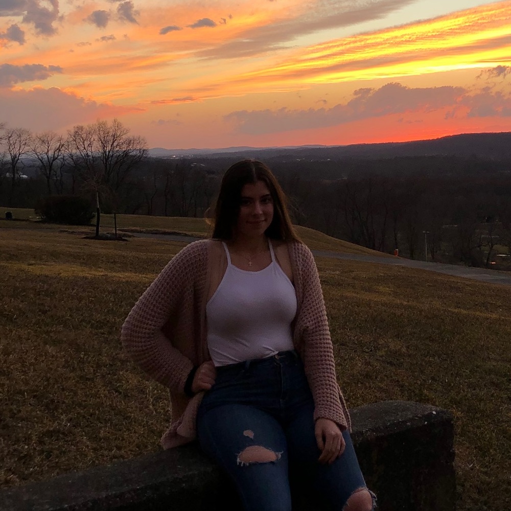 Meet your Posher, Hailey